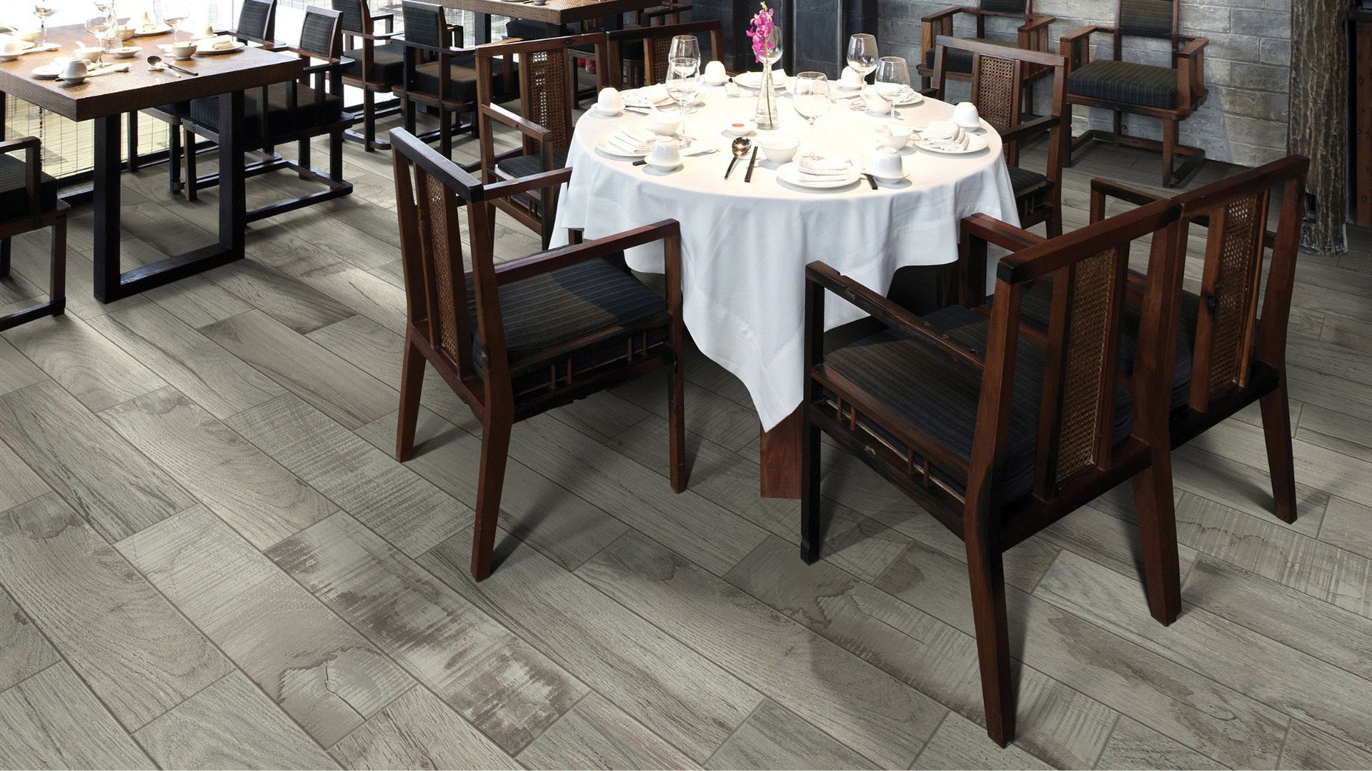 wood look commercial flooring in a restaurant